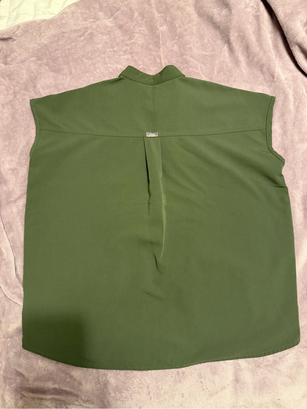 FIGS Women’s Rafaela Top - Picture 3 of 3
